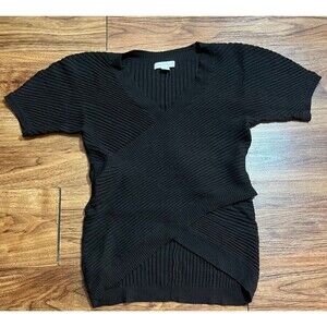 New York and Company V Neck Shirt Fitted Short Sleeve Black Blouse Rayon Women M